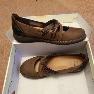 Earth Origins brown shoes size EUR 40